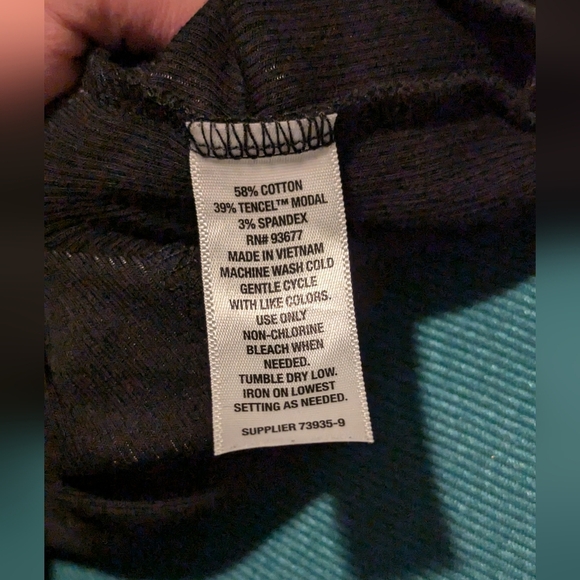 a.n.a Womens Ribbed Tank Medium Large Black Soft Stretchy Crew Neck Sleeveless - Picture 4 of 4